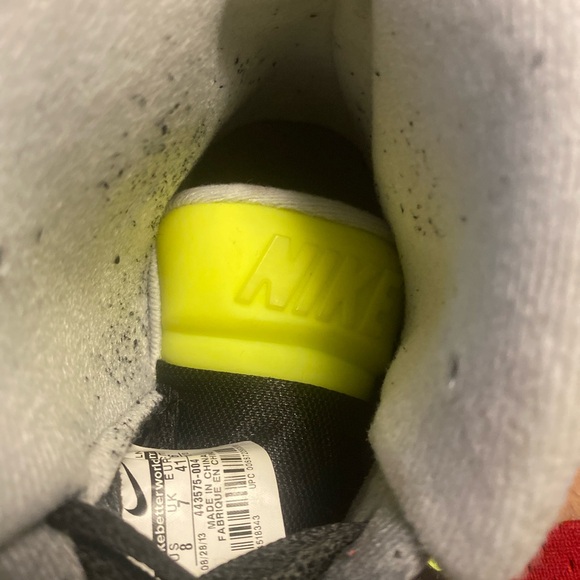 Mens Nike Air Trainer and Neon Green Athletic Shoes - Picture 13 of 15